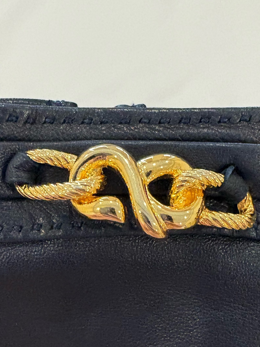 Hermès Paris Rare Vintage Navy Blue Lambskin Gold Chain Gloves size 7.5 EUC - Picture 7 of 8